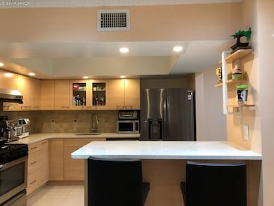 12-31 Robin Ln unit Triplex, Bayside, NY 11360 - photo 7