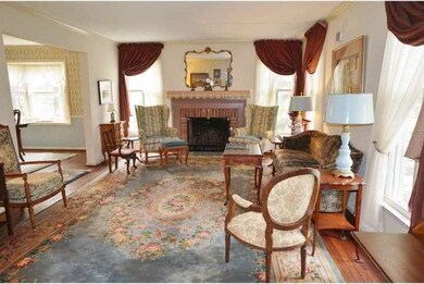 699 N Valley Rd, Paoli, PA 19301 - photo 2