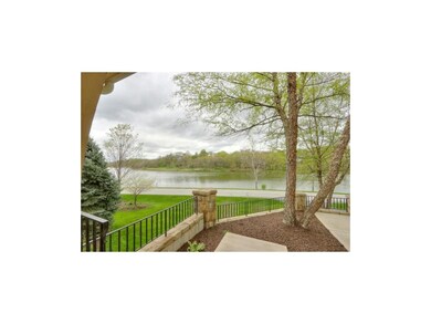 All rooms have a lake view!