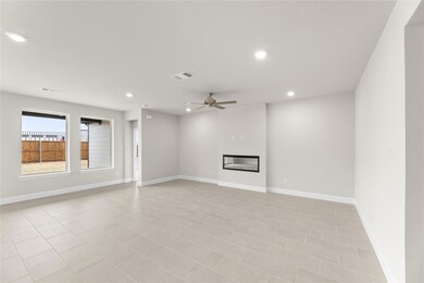 2924 Beau Daniel  Family