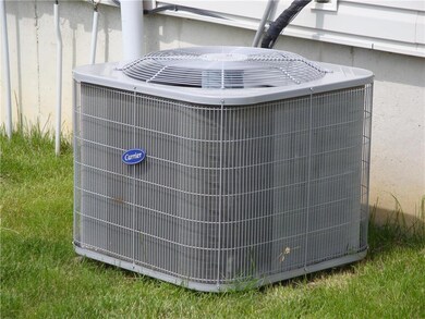 723 Brookwood St, Lansing, KS 66043 - photo 7