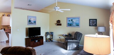 Living Room to kitchen Pan