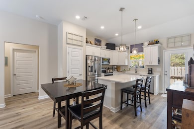 129 Laurel Oaks Dr, Freeport, FL 32439 - photo 6