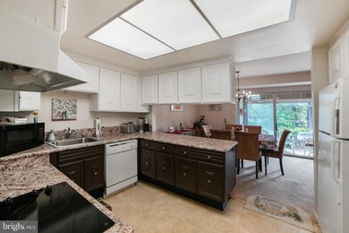 3360 Gleneagles Dr unit 71-1B, Silver Spring, MD 20906 - photo 6