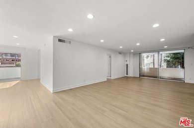 262 N Crescent Dr unit 3A, Beverly Hills, CA 90210 - photo 7