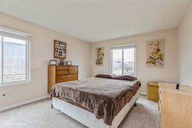 756 Prescott Dr unit 211, Roselle, IL 60172 - photo 6