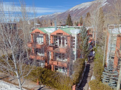 702 E Hyman - Aerial.2