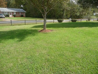 275 Robin Rd, Martinsville, VA 24112 - photo 6