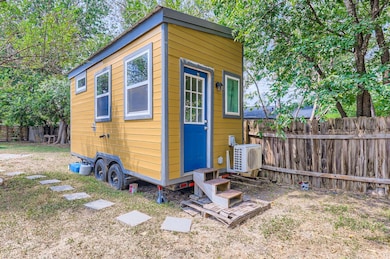 5704 Creekbranch Cove, Austin, TX 78744 - photo 4