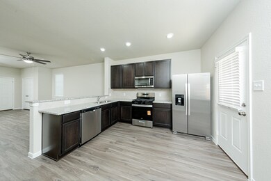 3082 Nickell Back Dr, Conroe, TX 77301 - photo 2