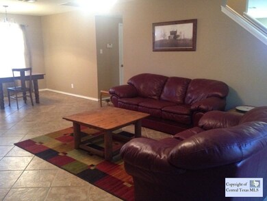 1426 Meadow Pkwy, San Marcos, TX 78666 - photo 6