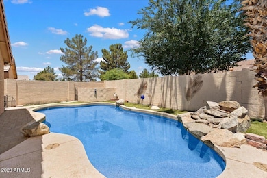 2216 E Pinto Dr, Gilbert, AZ 85296 - photo 3