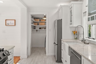 36 Pleasant St, Milton, MA 02186 - photo 5