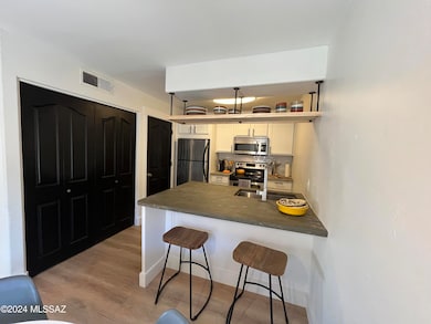 5751 N Kolb Rd unit 33202, Tucson, AZ 85750 - photo 2