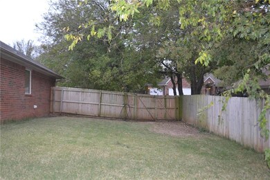2206 Dukes Realm, Shawnee, OK 74804 - photo 7