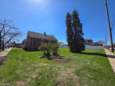 119 Grant St, Linden, NJ 07036 - photo 3