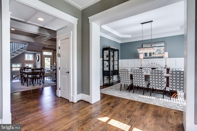 502 Valley Dr SE, Vienna, VA 22180 - photo 5