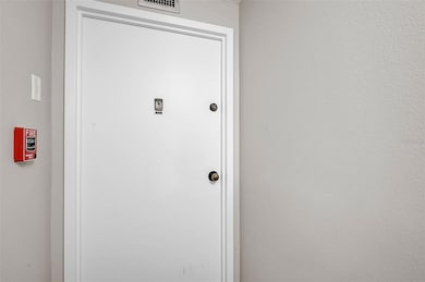 Our House at the Beach West Tower unit A203, Sarasota, FL 34242 - photo 4