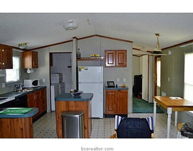 201 Krenek Tap Rd, College Station, TX 77840 - photo 6