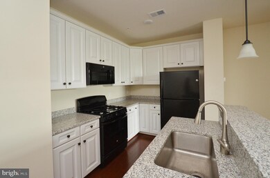 43507 Town Gate Square, Chantilly, VA 20152 - photo 4