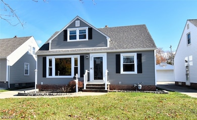 355 Blissfield Dr, Willowick, OH 44095 - photo 2