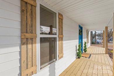 94 Snyder Ct NE, Concord, NC 28025 - photo 3