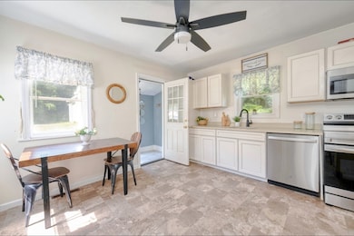 50 Cross St, Middleboro, MA 02346 - photo 5