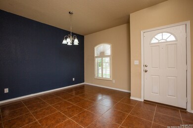11218 Blue Fax Field, Helotes, TX 78023 - photo 4