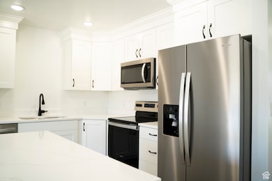 Photos are of a previously built townhome. Finish package varies depending on the townhome. Ask for details.