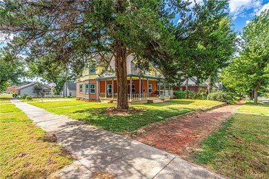 421 E Logan Ave, Guthrie, OK 73044 - photo 3