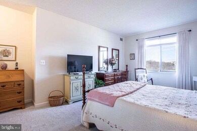 3005 S Leisure World Blvd unit 812, Silver Spring, MD 20906 - photo 7