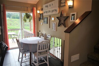 Dining area in kitchen.