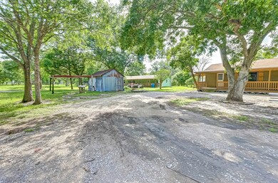 8314 Noble St, Needville, TX 77461 - photo 4