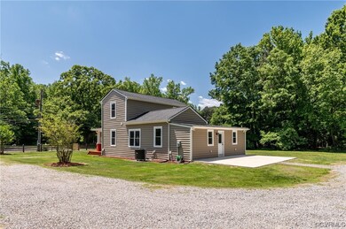 View of front of home featuring a front yard