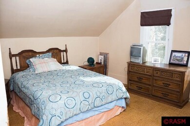 516 N 6th St unit Sixth, Mankato, MN 56001 - photo 7