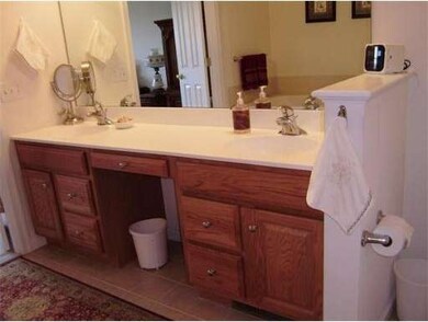 3 Bluebird Dr unit 3, South Grafton, MA 01560 - photo 7