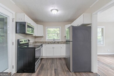 4029 Moffat Ct, Decatur, GA 30035 - photo 7