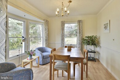 20072 Great Falls Forest Dr, Great Falls, VA 22066 - photo 4