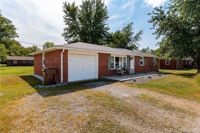 211 N Sycamore Dr, Hanover, IN 47243 - photo 2