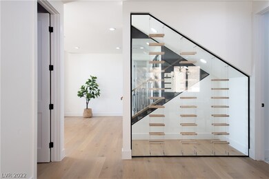 8341 Plum Creek Ct, Las Vegas, NV 89113 - photo 3