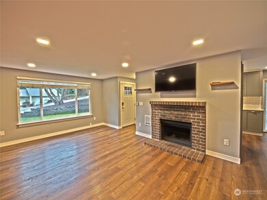 6303 52nd Ave W, University Place, WA 98467 - photo 3