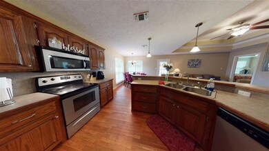 519 E Greenfield Dr, Wake Village, TX 75501 - photo 5