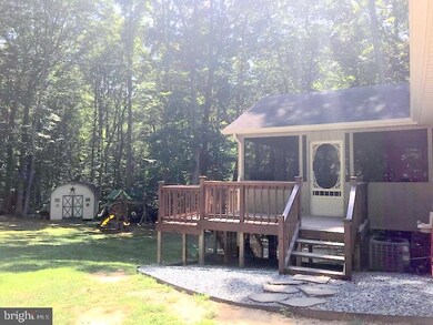 26301 Meadow Wood Dr, Mechanicsville, MD 20659 - photo 2