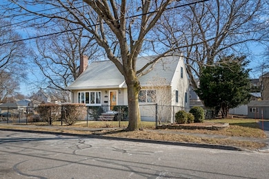 28 Winthrop Ave, Beverly, MA 01915 - photo 4