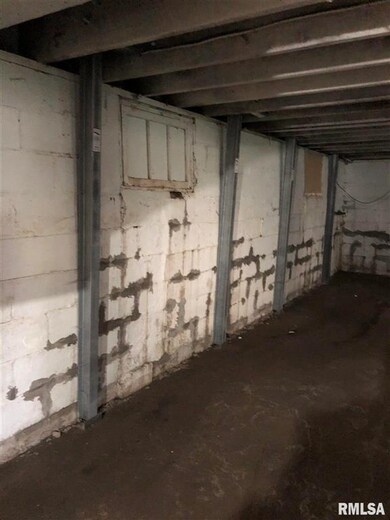 1233 Glenhurst Ct, Rock Island, IL 61201 - photo 6