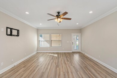 10-web-or-mls-61 9th Ave-04