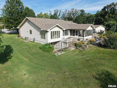 1016 Michael Ln, West Frankfort, IL 62896 - photo 2