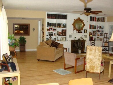 325 W Jones Ave unit 8, Pharr, TX 78577 - photo 2