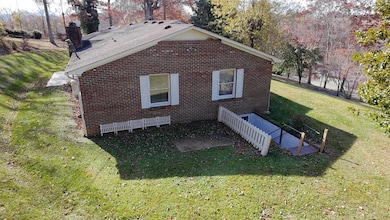 1346 W Chilhowie St, Marion, VA 24354 - photo 6