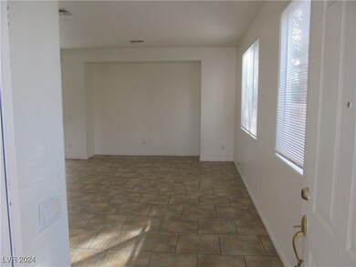 10561 Cedar Run Ct, Las Vegas, NV 89135 - photo 4